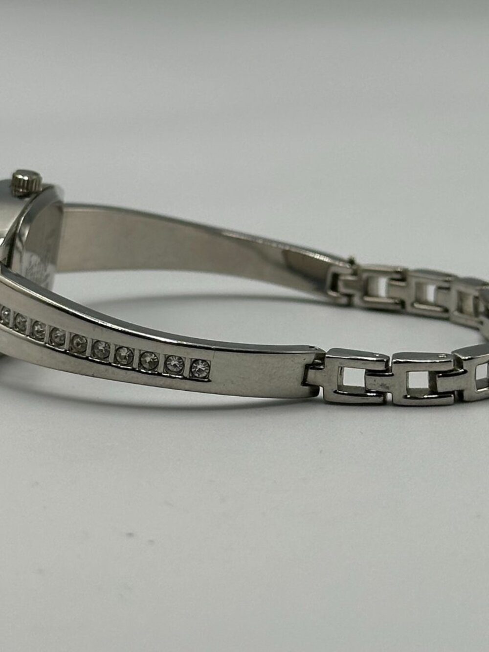3/$30 L.E.I. Watch Women Silver Tone Barrel Case Rhinestone Accents 7" — image 7 of 8